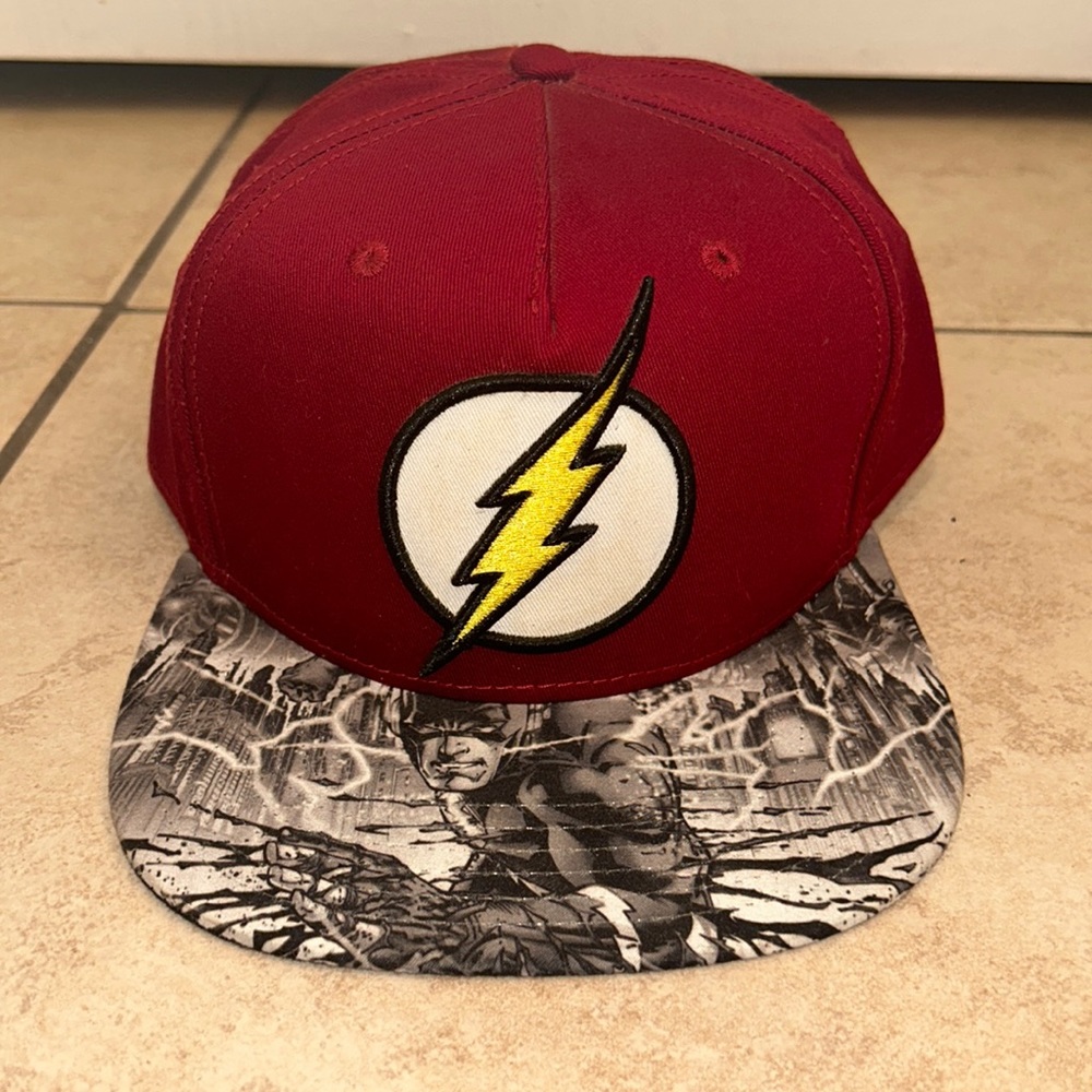 Flash snap on cap